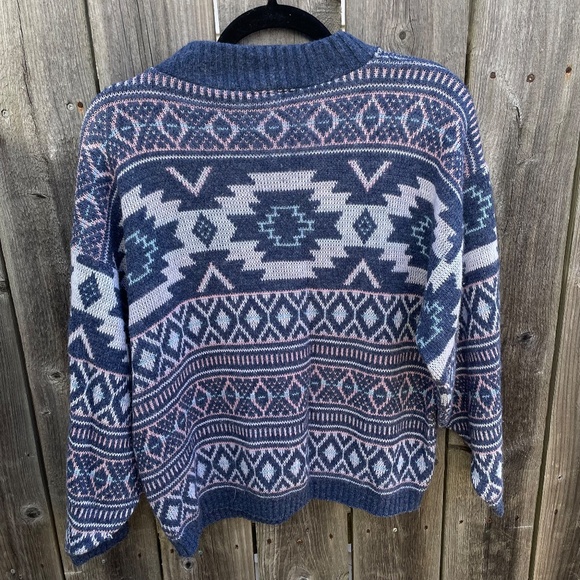 Vintage Blue and Pink Sweater - Picture 5 of 5